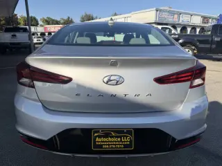 Hyundai Elantra 2020
