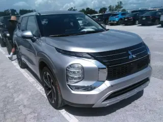 Mitsubishi Outlander 2024 SE 4dr SUV