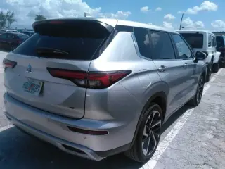Mitsubishi Outlander 2024 SE 4dr SUV