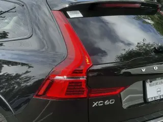 Volvo XC60 2024 AWD B5 Tema Oscuro Core 4p SUV