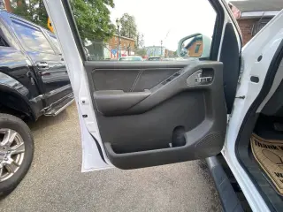 Nissan Frontier 2012