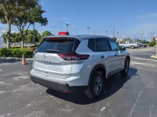 Nissan Rogue 2025 S 4dr Crossover