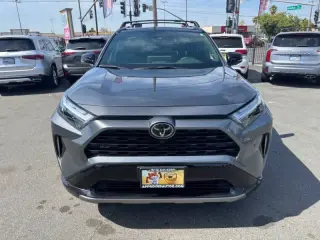 Toyota RAV4 Hybrid 2025
