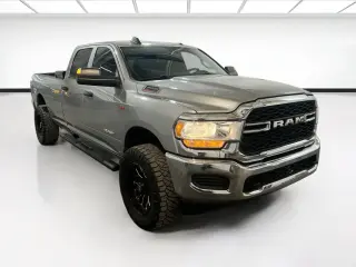 Ram 2500 2022 4x4 Tradesman 4p Puerta de Cabina de Tripulación 8 ft. LB Camioneta
