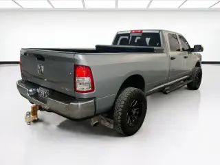 Ram 2500 2022 4x4 Tradesman 4p Puerta de Cabina de Tripulación 8 ft. LB Camioneta