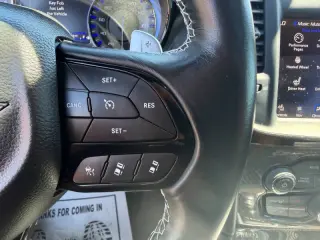Chrysler 300 2023