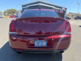 Chrysler 300 2023