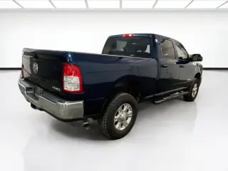 Ram 2500 2022 4x4 Big Horn 4dr Crew Cab 6.3 ft. SB Pickup