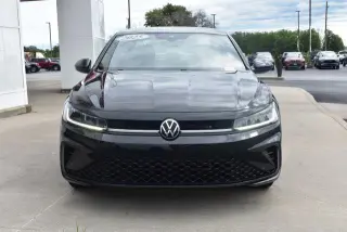 Volkswagen Jetta 2025 Sport 4p Sedán