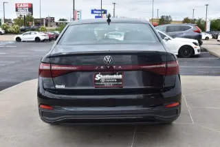 Volkswagen Jetta 2025 Sport 4p Sedán