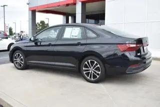 Volkswagen Jetta 2025 Sport 4p Sedán