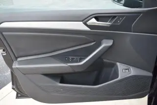 Volkswagen Jetta 2025 Sport 4p Sedán