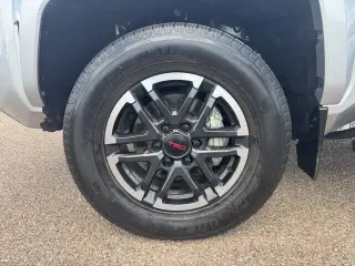 Toyota Tacoma 2024