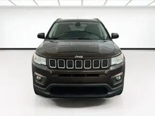 Jeep Compass 2017 4x4 Latitude 4dr SUV (versión de mitad de año)
