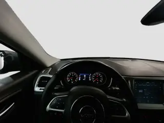 Jeep Compass 2017 4x4 Latitude 4dr SUV (versión de mitad de año)