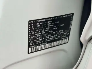Volkswagen Tiguan 2023 AWD SEL R-Line 4Motion 4p SUV