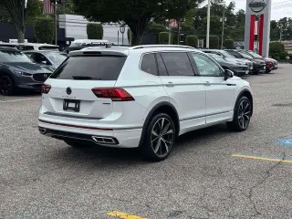 Volkswagen Tiguan 2023 AWD SEL R-Line 4Motion 4p SUV