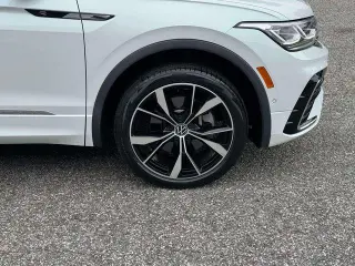 Volkswagen Tiguan 2023 AWD SEL R-Line 4Motion 4p SUV