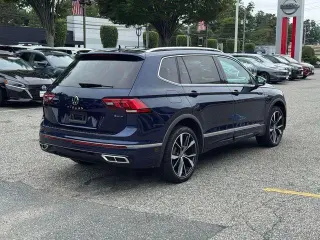 Volkswagen Tiguan 2023 AWD SEL R-Line 4Motion 4dr SUV