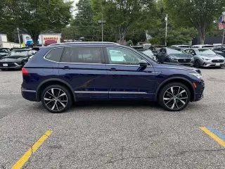 Volkswagen Tiguan 2023 AWD SEL R-Line 4Motion 4dr SUV