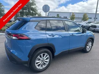 Toyota Corolla Cross 2026 LE 4p Crossover