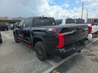 Toyota Tundra 2024 4x4 SR5 4dr CrewMax Cab Pickup SB