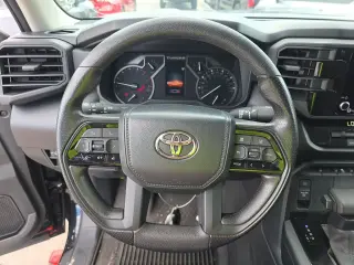 Toyota Tundra 2024 4x4 SR5 4dr CrewMax Cab Pickup SB