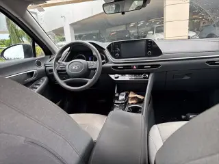 Hyundai SONATA 2022 SE 4dr Sedán (lanzamiento a mediado de año)