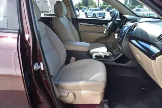 Kia Sorento 2013 LX 4dr SUV