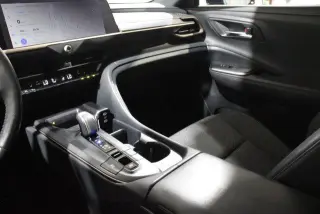 Toyota Crown 2023 AWD XLE 4dr Sedan