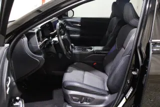 Toyota Crown 2023 AWD XLE 4dr Sedan
