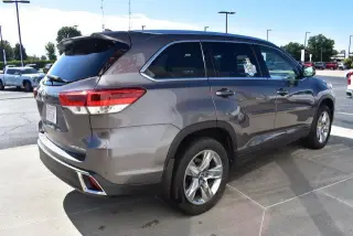 Toyota Highlander 2019 AWD Limited 4dr SUV