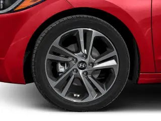 Hyundai ELANTRA 2017 Limited 4dr Sedan (lanzamiento de mitad de año de EE. UU.)