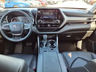 Toyota Highlander 2022 XLE 4dr SUV