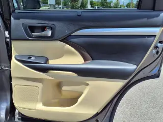 Toyota Highlander 2019 XLE 4dr SUV