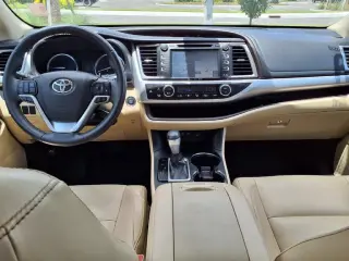 Toyota Highlander 2019 XLE 4dr SUV