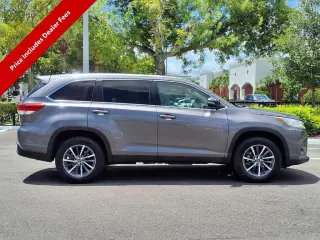 Toyota Highlander 2019 XLE 4dr SUV