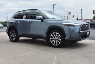 Toyota Corolla Cross 2023 XLE 4dr Crossover