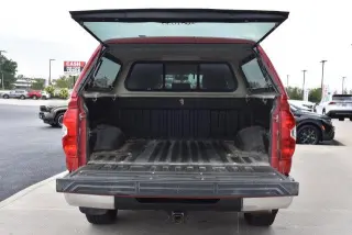 Toyota Tundra 2015 4x4 SR5 4dr CrewMax Cab Pickup SB (5.7L V8 FF FFV)
