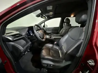 Toyota Sienna 2023 XSE 7-Pasajero 4p Mini-Furgoneta