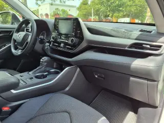 Toyota Highlander 2022 LE 4dr SUV