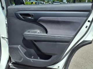 Toyota Highlander 2022 LE 4dr SUV
