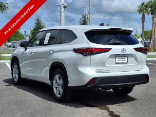 Toyota Highlander 2022 LE 4dr SUV