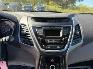 Hyundai ELANTRA 2015 SE 4dr Sedán 6M