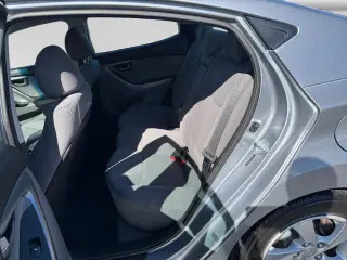 Hyundai ELANTRA 2015 SE 4dr Sedán 6M