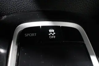 Toyota Corolla 2020 XSE 4dr Sedán