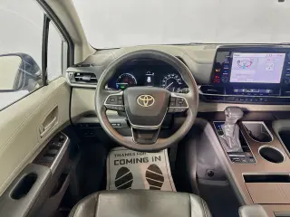Toyota Sienna 2021 LE 8-Pasajeros 4dr Mini-Van