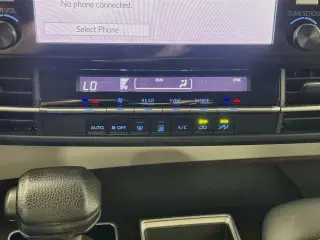 Toyota Sienna 2021 LE 8-Pasajeros 4dr Mini-Van