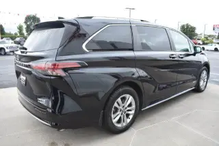 Toyota Sienna 2021 AWD Limited 7-Pasajeros 4dr Mini-Furgoneta