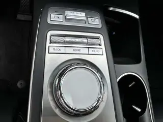 Genesis GV70 2025 AWD 2.5T Estándar 4p SUV